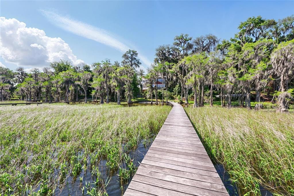 For Sale: $1,795,000 (5 beds, 6 baths, 5943 Square Feet)