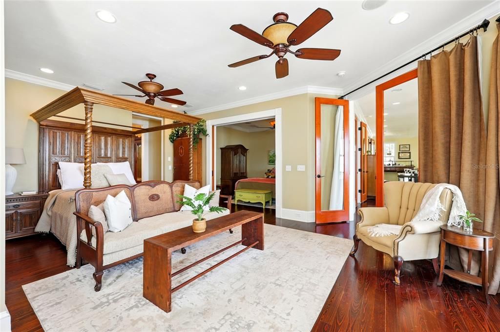 For Sale: $1,795,000 (5 beds, 6 baths, 5943 Square Feet)