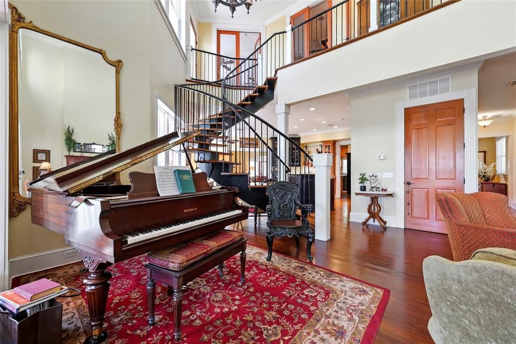 For Sale: $1,795,000 (5 beds, 6 baths, 5943 Square Feet)