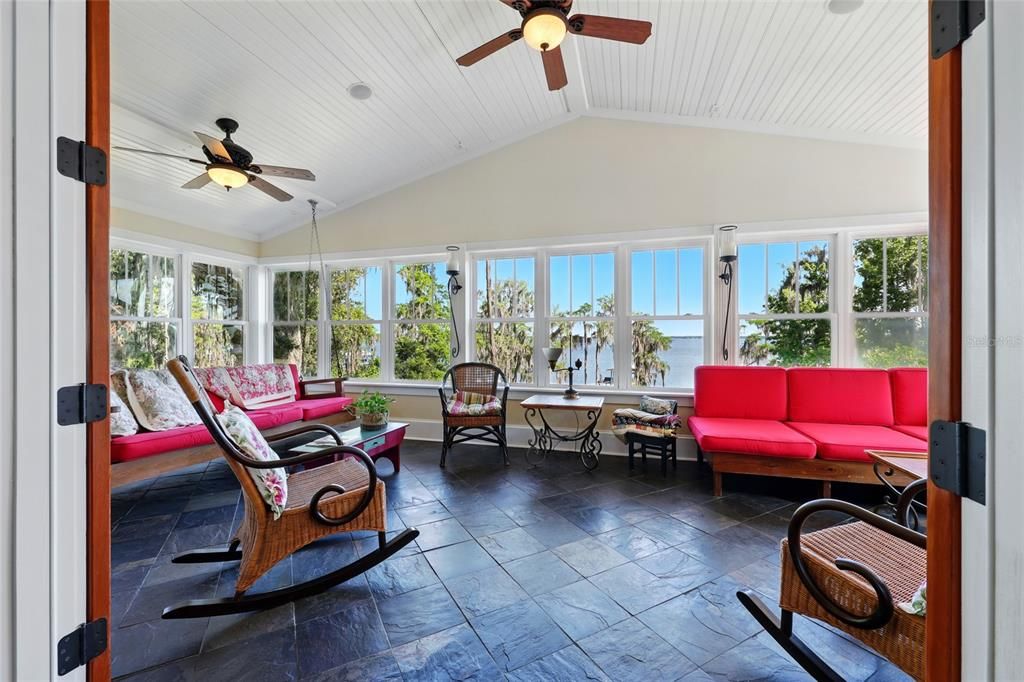 For Sale: $1,795,000 (5 beds, 6 baths, 5943 Square Feet)