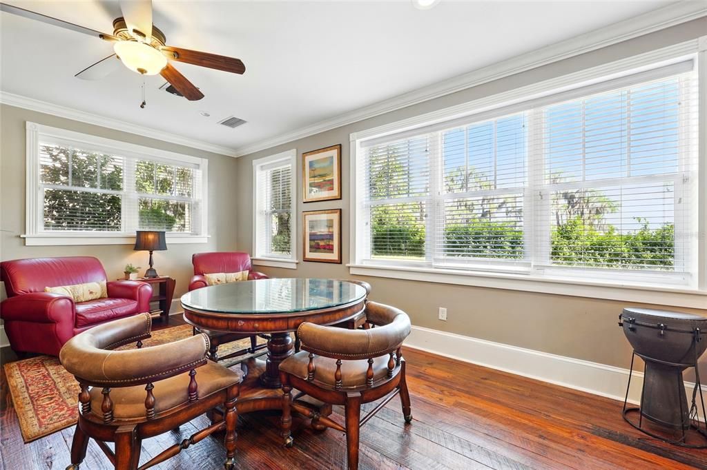 For Sale: $1,795,000 (5 beds, 6 baths, 5943 Square Feet)