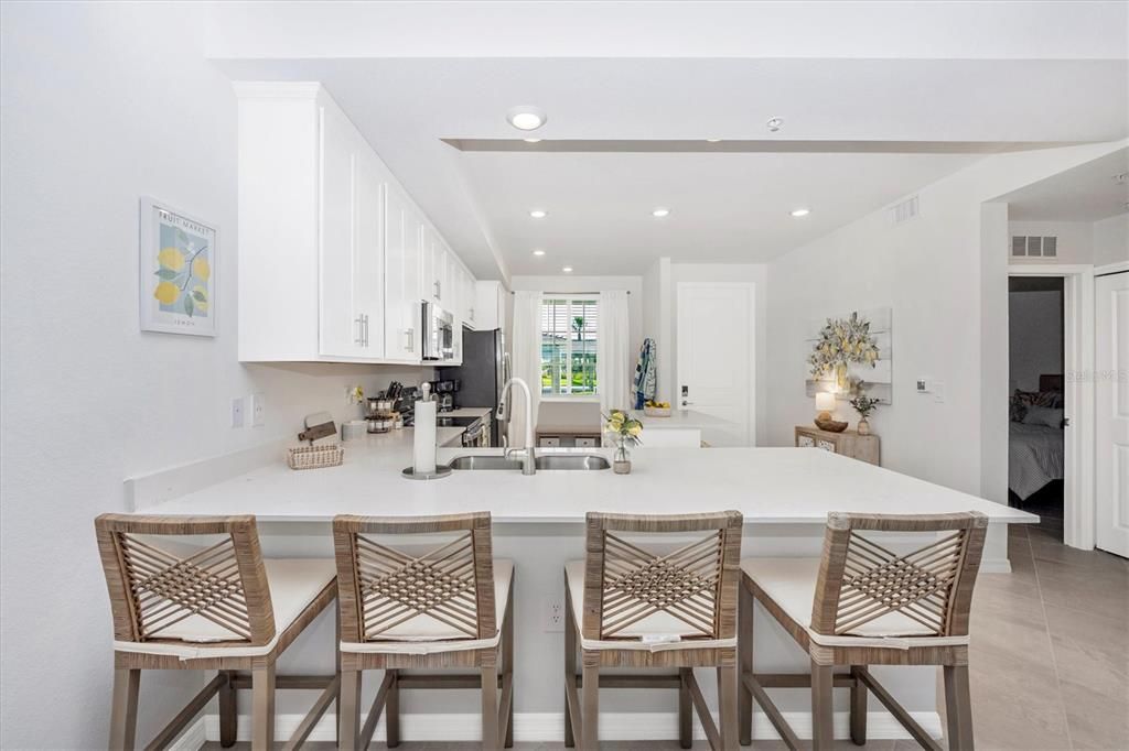 В аренду: $2,250 (2 спален, 2 ванн, 1120 Квадратных фут)