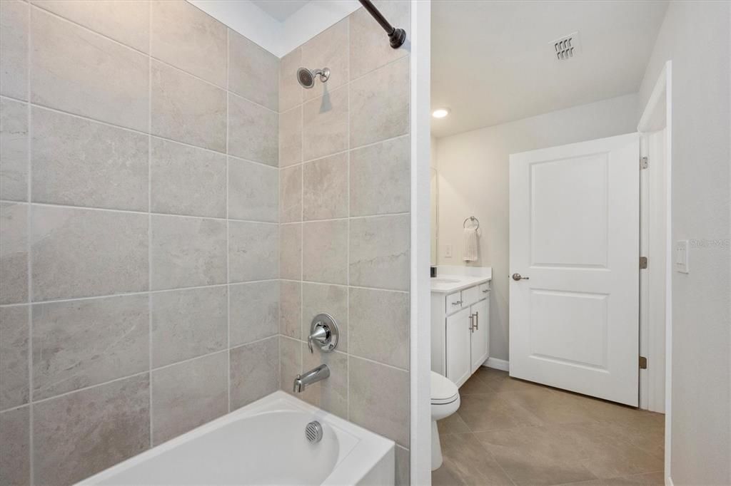 В аренду: $2,250 (2 спален, 2 ванн, 1120 Квадратных фут)