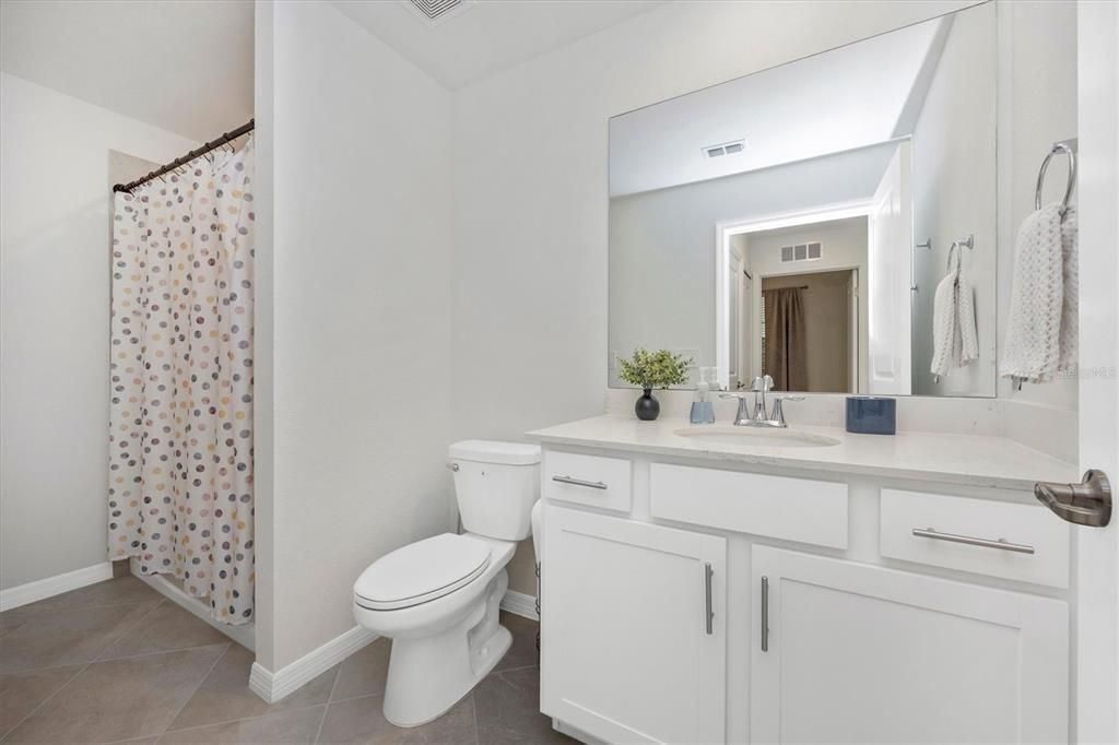 В аренду: $2,250 (2 спален, 2 ванн, 1120 Квадратных фут)