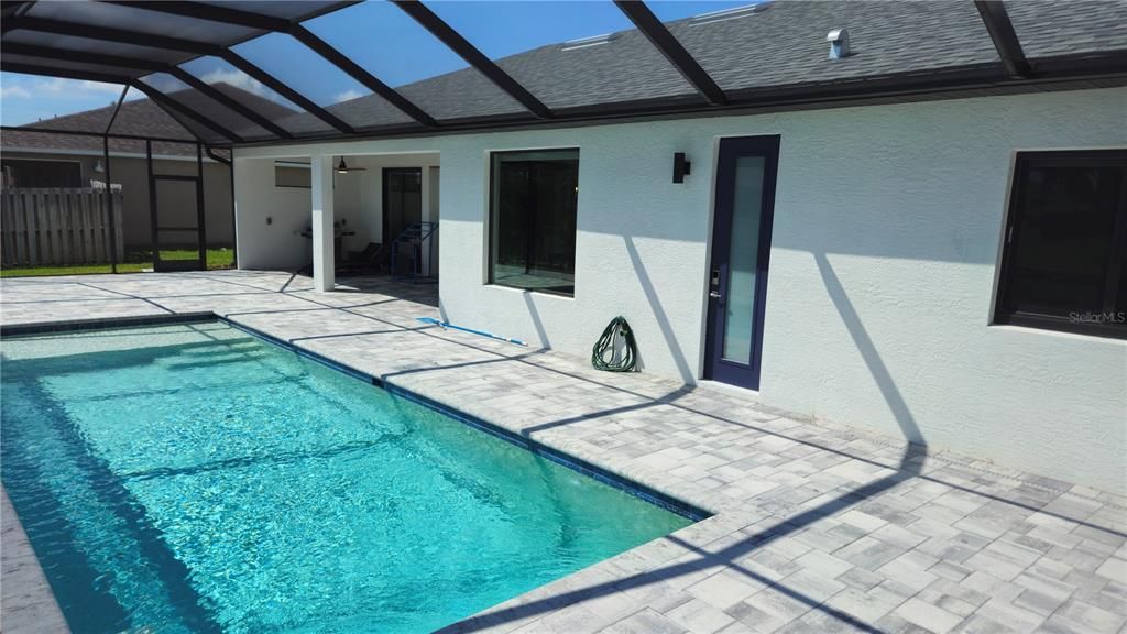 For Rent: $5,400 (3 beds, 2 baths, 1679 Square Feet)