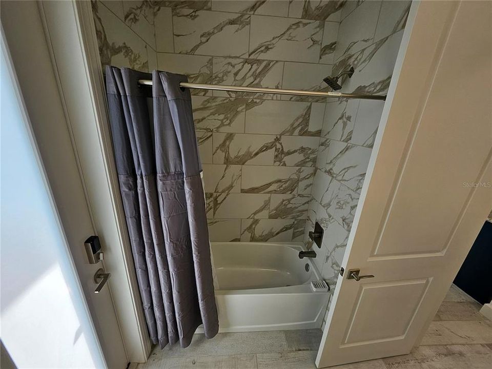 For Rent: $5,400 (3 beds, 2 baths, 1679 Square Feet)