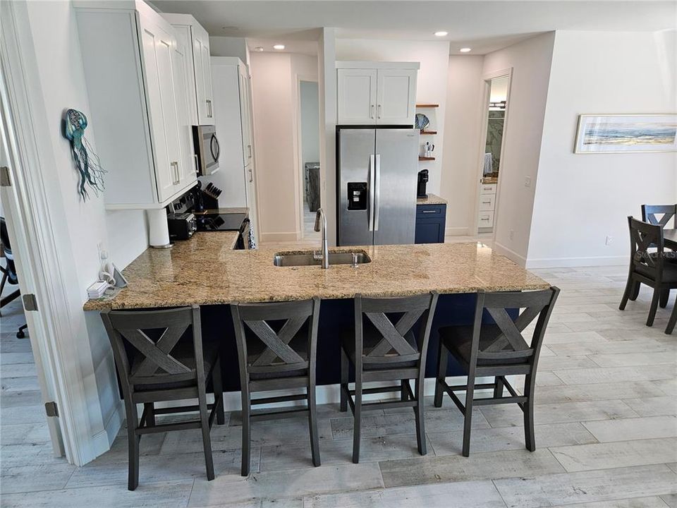 For Rent: $5,400 (3 beds, 2 baths, 1679 Square Feet)