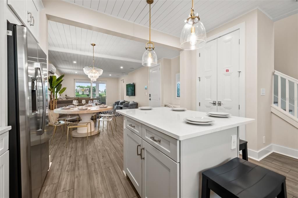 待售: $1,675,000 (3 贝兹, 2 浴室, 1678 平方英尺)