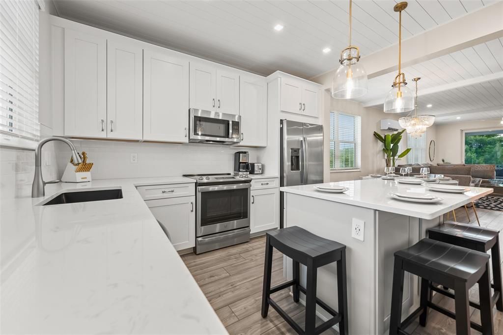 待售: $1,675,000 (3 贝兹, 2 浴室, 1678 平方英尺)