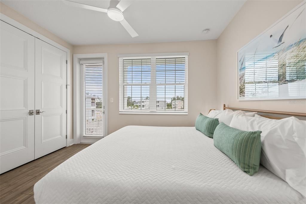 待售: $1,675,000 (3 贝兹, 2 浴室, 1678 平方英尺)