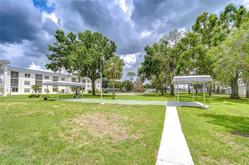 На продажу: $90,000 (1 спален, 1 ванн, 720 Квадратных фут)