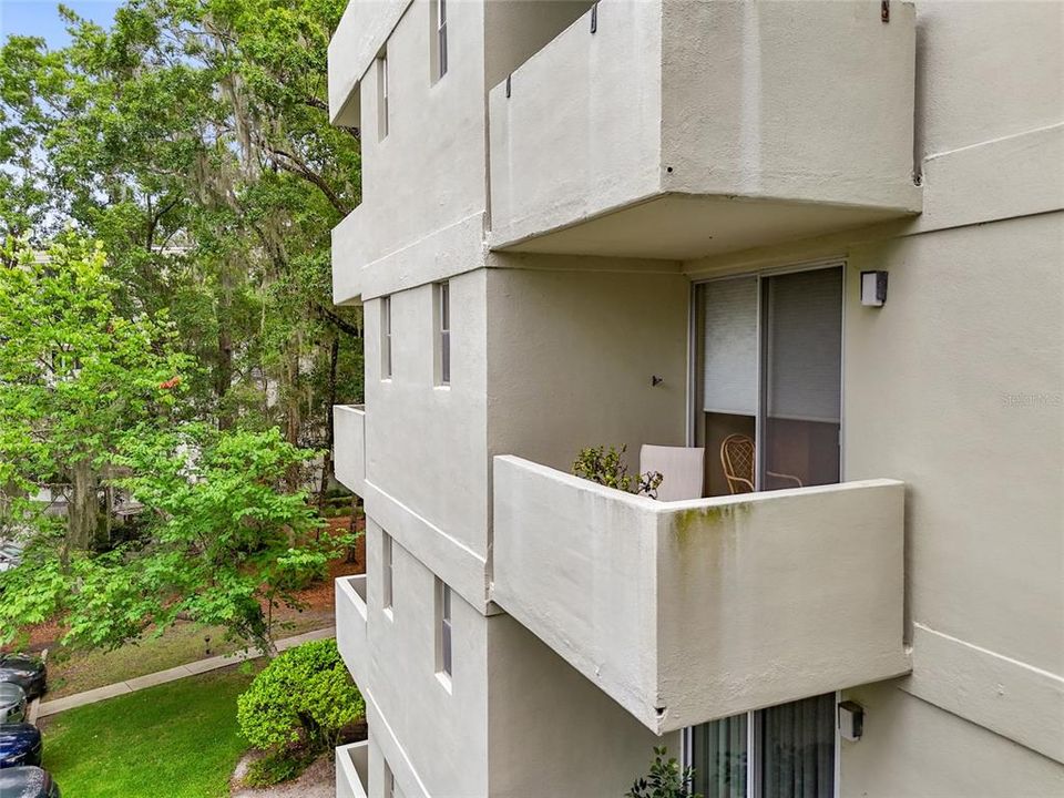 Activo con contrato: $240,000 (3 camas, 2 baños, 1558 Pies cuadrados)