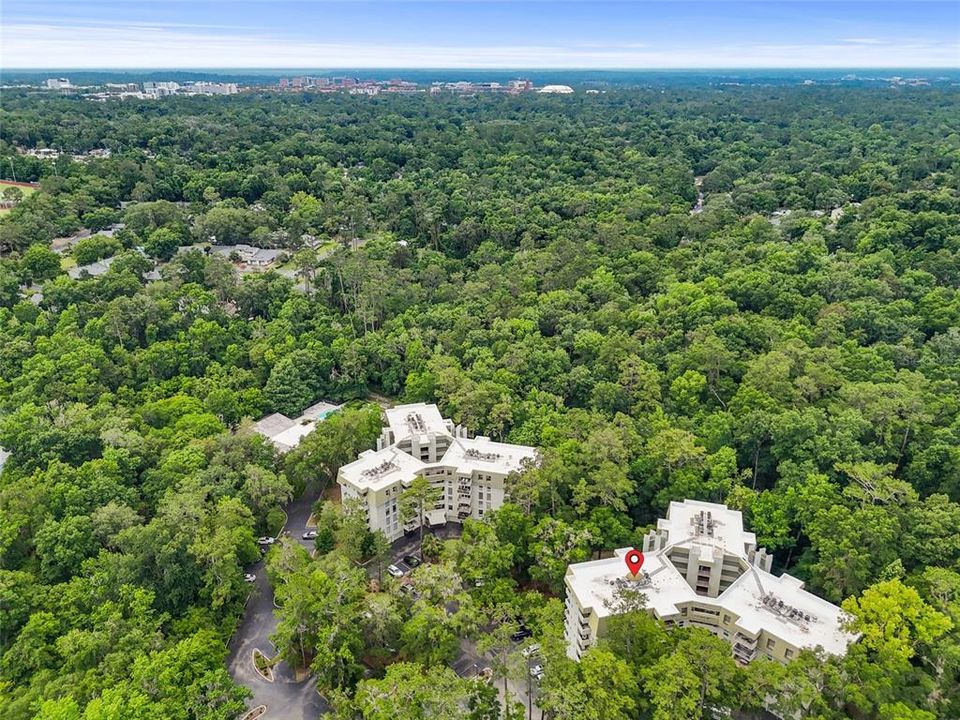 Activo con contrato: $240,000 (3 camas, 2 baños, 1558 Pies cuadrados)