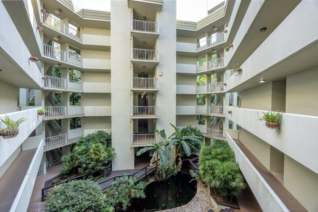 Activo con contrato: $240,000 (3 camas, 2 baños, 1558 Pies cuadrados)