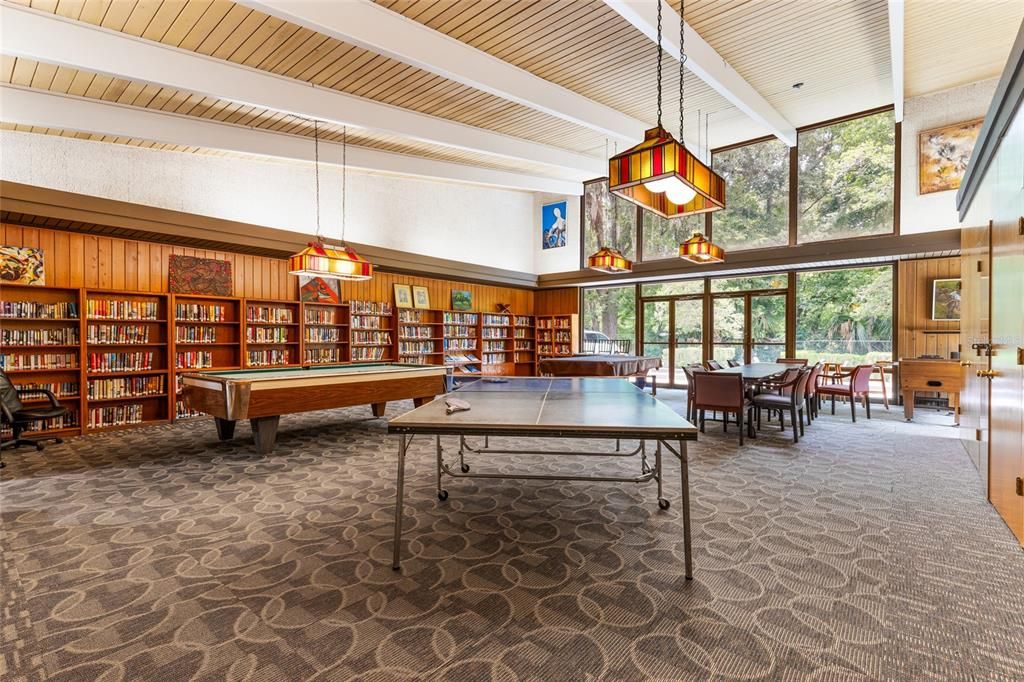 Activo con contrato: $240,000 (3 camas, 2 baños, 1558 Pies cuadrados)