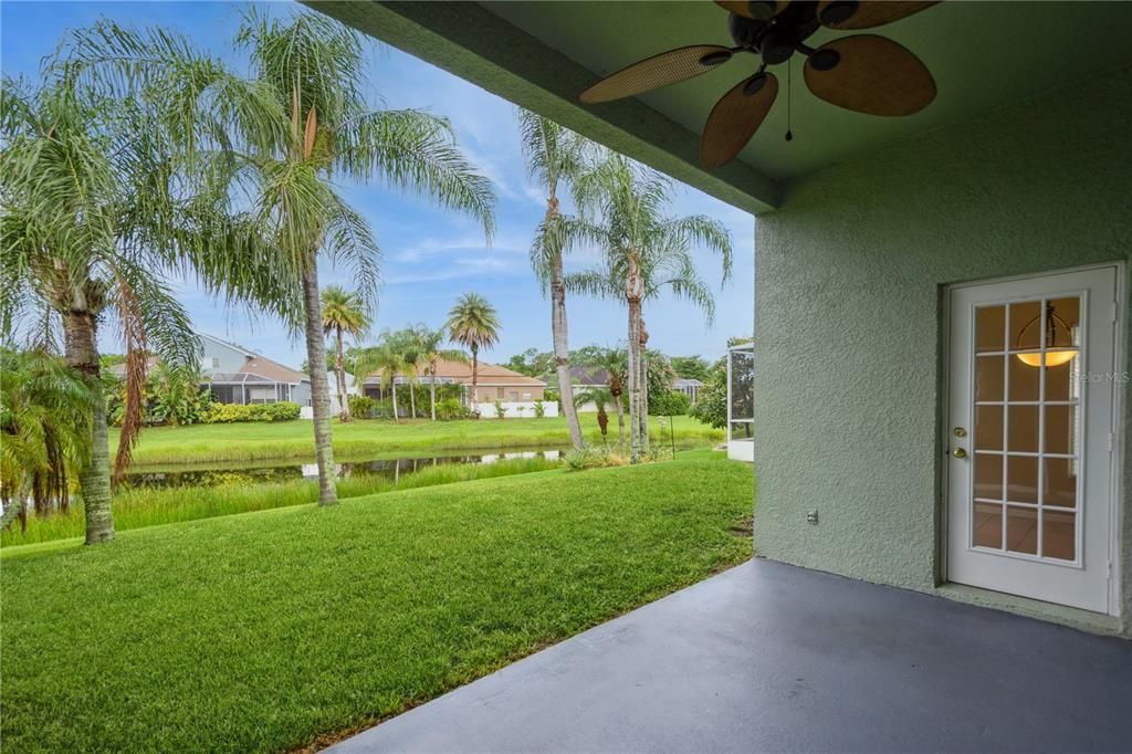 Activo con contrato: $360,000 (4 camas, 2 baños, 2027 Pies cuadrados)