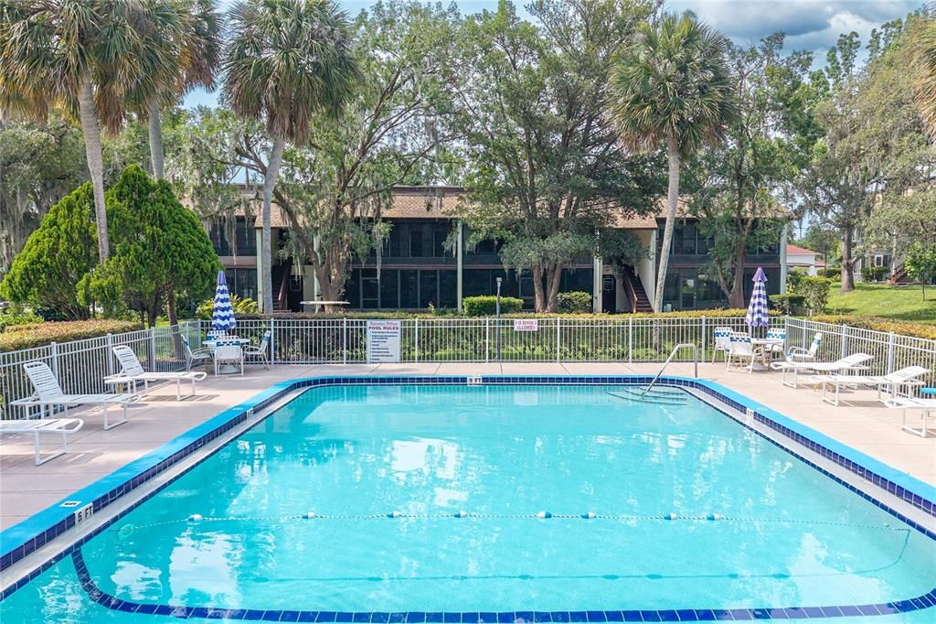 待售: $103,000 (2 贝兹, 2 浴室, 1035 平方英尺)