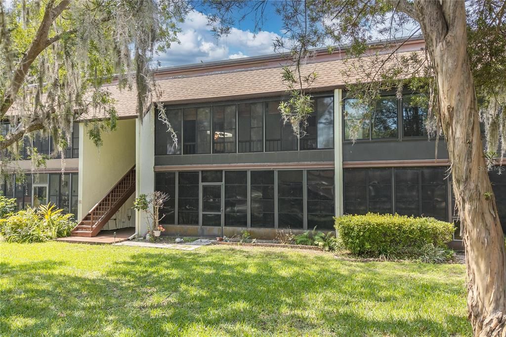 待售: $103,000 (2 贝兹, 2 浴室, 1035 平方英尺)