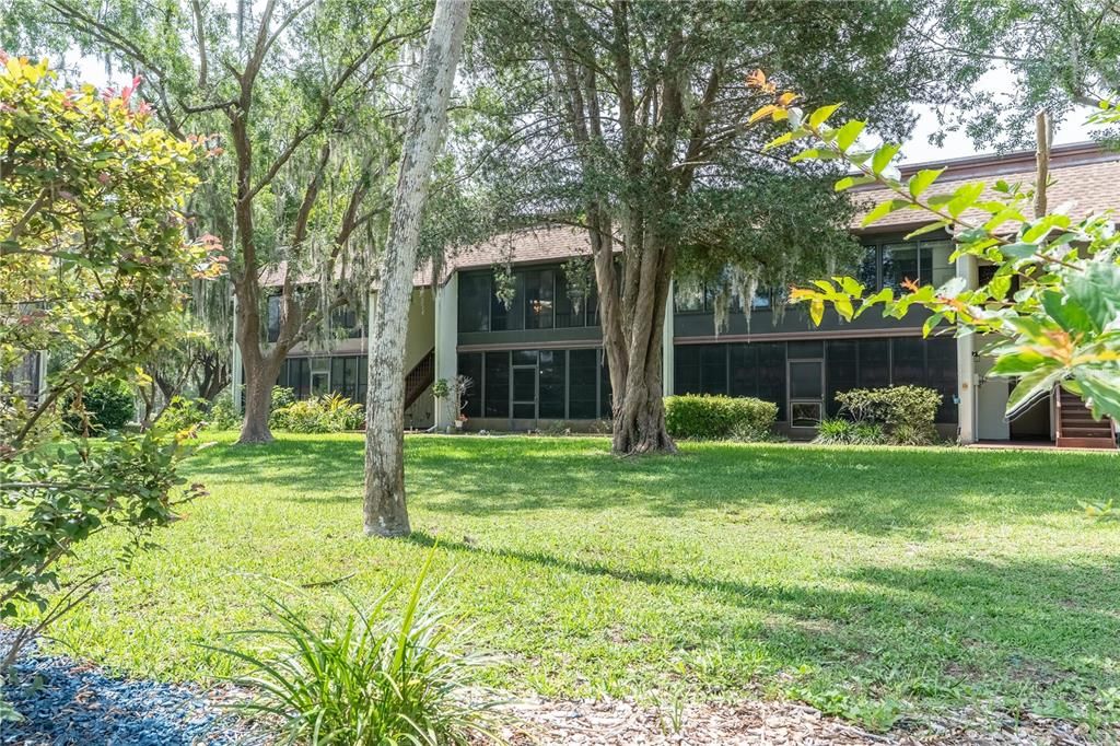 待售: $103,000 (2 贝兹, 2 浴室, 1035 平方英尺)