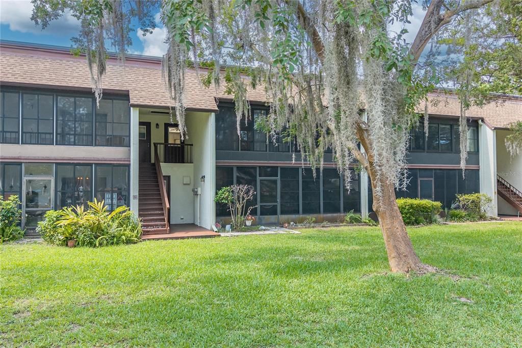 待售: $103,000 (2 贝兹, 2 浴室, 1035 平方英尺)