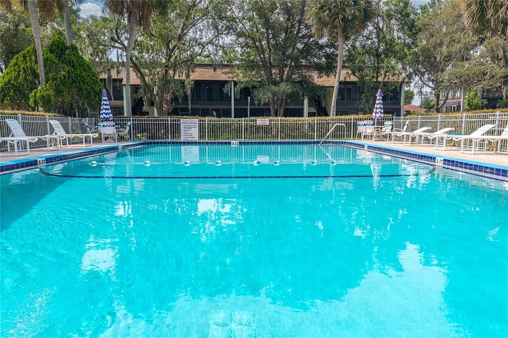 待售: $103,000 (2 贝兹, 2 浴室, 1035 平方英尺)