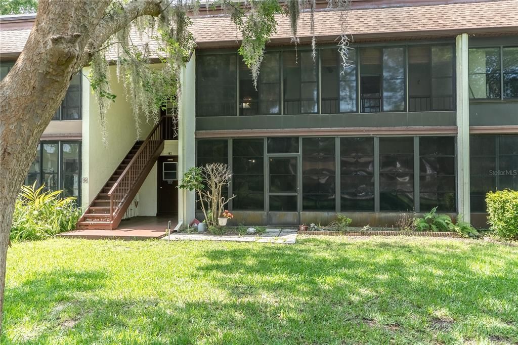 待售: $103,000 (2 贝兹, 2 浴室, 1035 平方英尺)