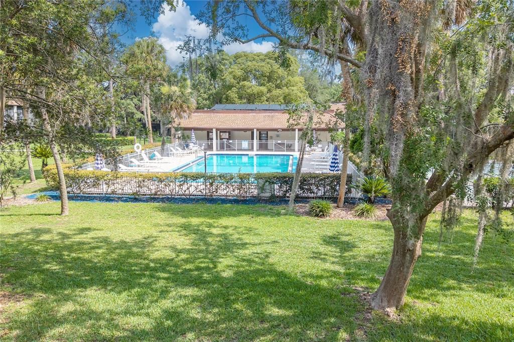 待售: $103,000 (2 贝兹, 2 浴室, 1035 平方英尺)