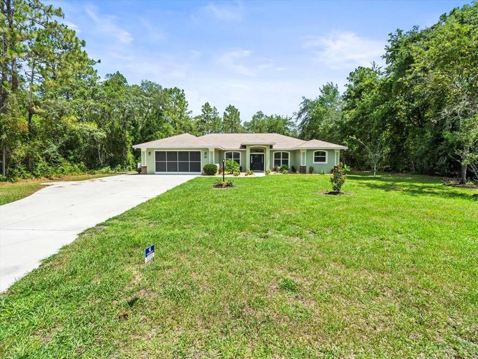 Под контрактом: $550,000 (4 спален, 3 ванн, 2724 Квадратных фут)