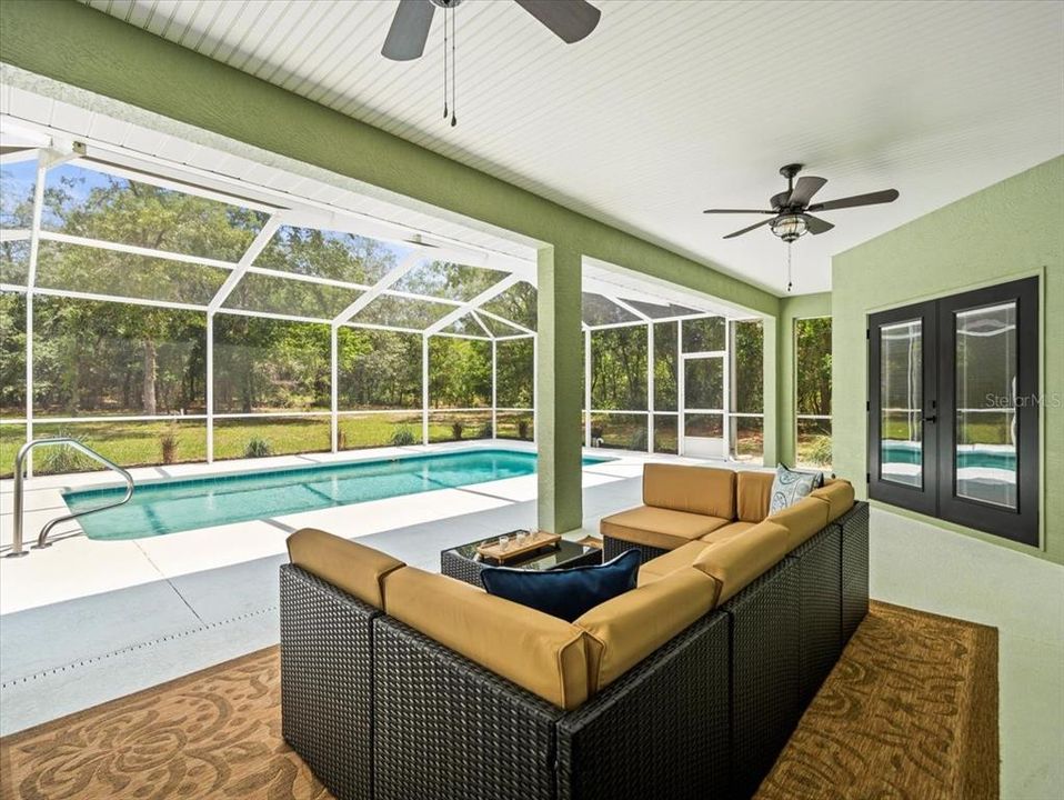 Под контрактом: $550,000 (4 спален, 3 ванн, 2724 Квадратных фут)