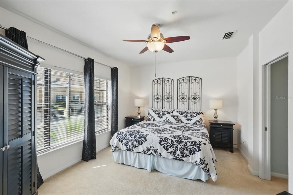 待售: $249,000 (2 贝兹, 2 浴室, 1278 平方英尺)