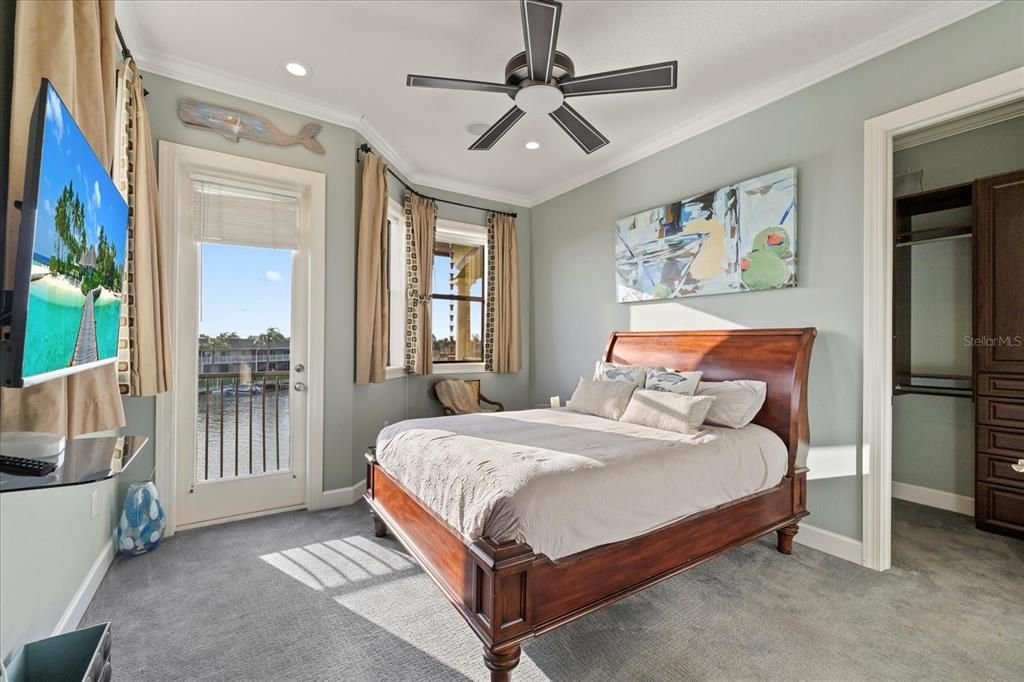 En Venta: $2,690,000 (3 camas, 3 baños, 3669 Pies cuadrados)