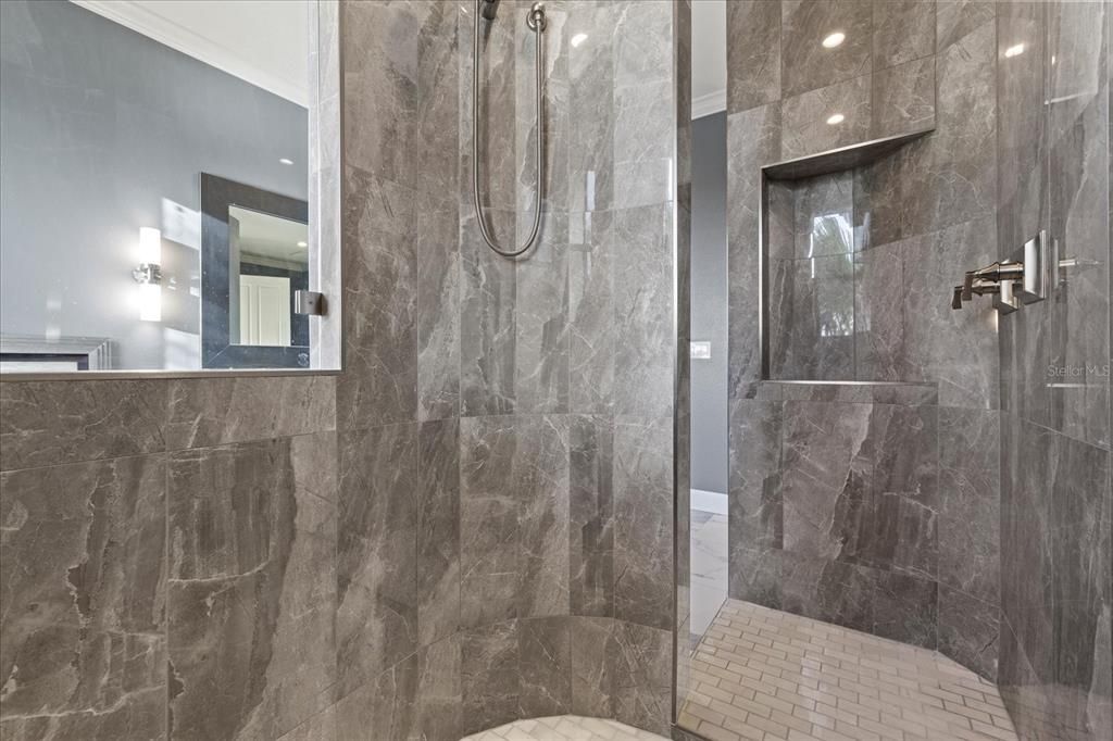 En Venta: $2,690,000 (3 camas, 3 baños, 3669 Pies cuadrados)