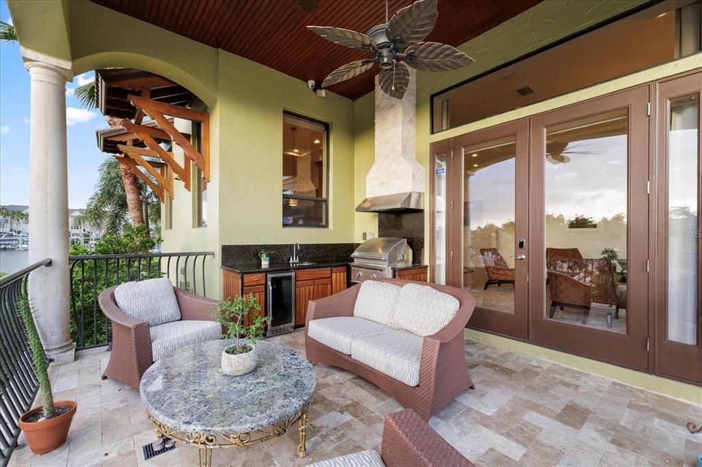 En Venta: $2,690,000 (3 camas, 3 baños, 3669 Pies cuadrados)