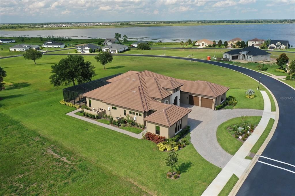 For Sale: $1,200,000 (4 beds, 4 baths, 3547 Square Feet)