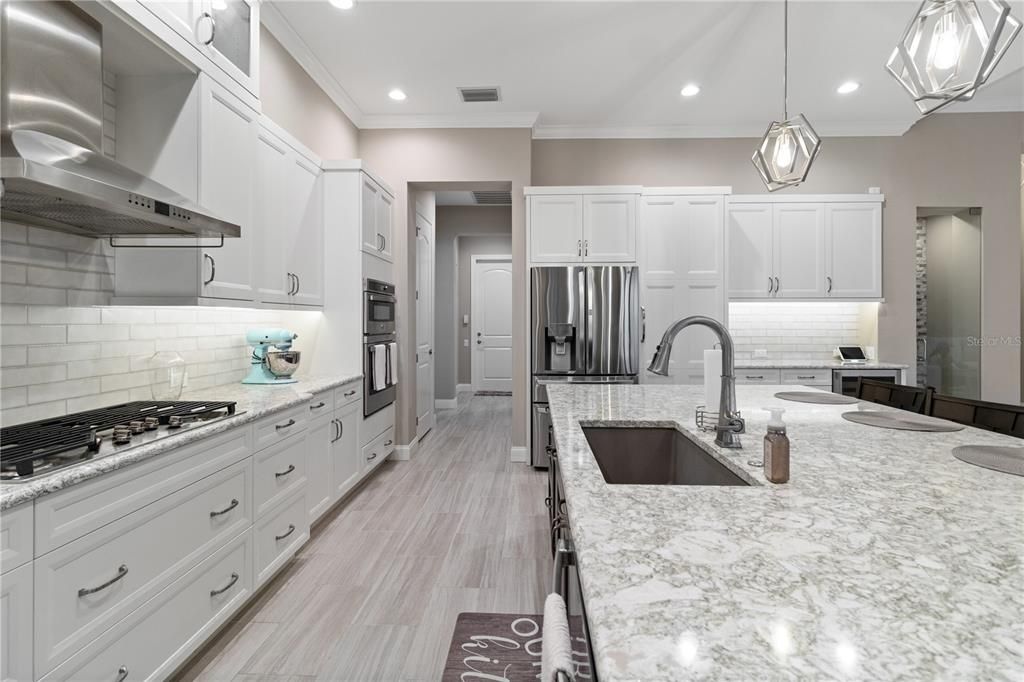 For Sale: $1,200,000 (4 beds, 4 baths, 3547 Square Feet)