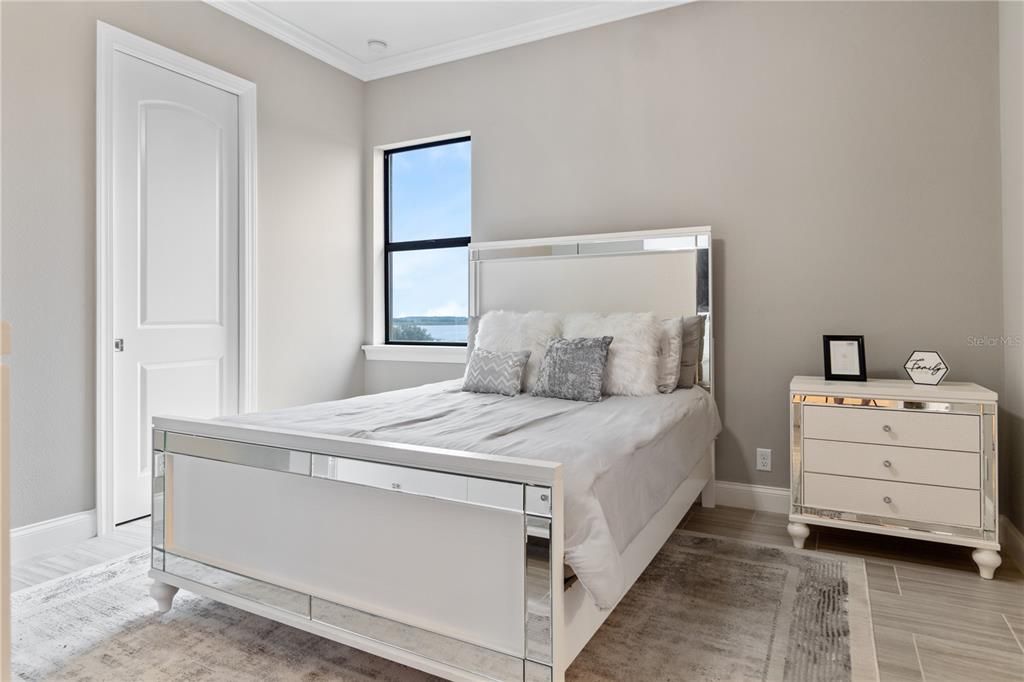 For Sale: $1,200,000 (4 beds, 4 baths, 3547 Square Feet)