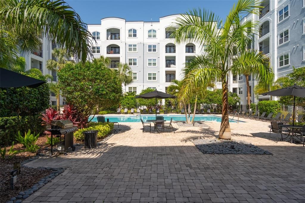 待售: $248,500 (2 贝兹, 2 浴室, 1215 平方英尺)