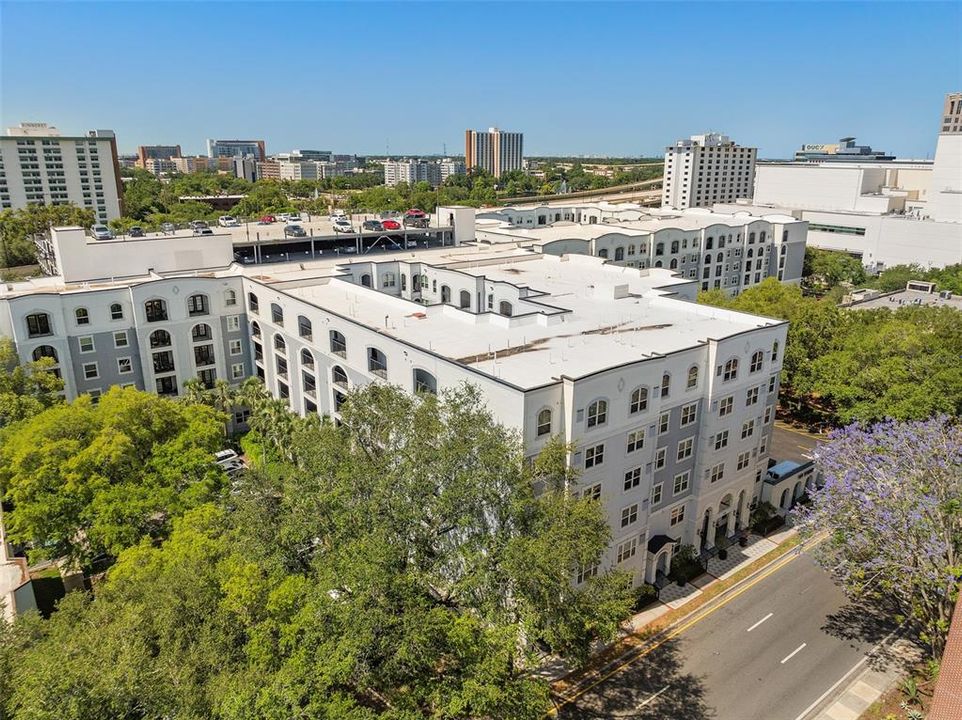 待售: $248,500 (2 贝兹, 2 浴室, 1215 平方英尺)