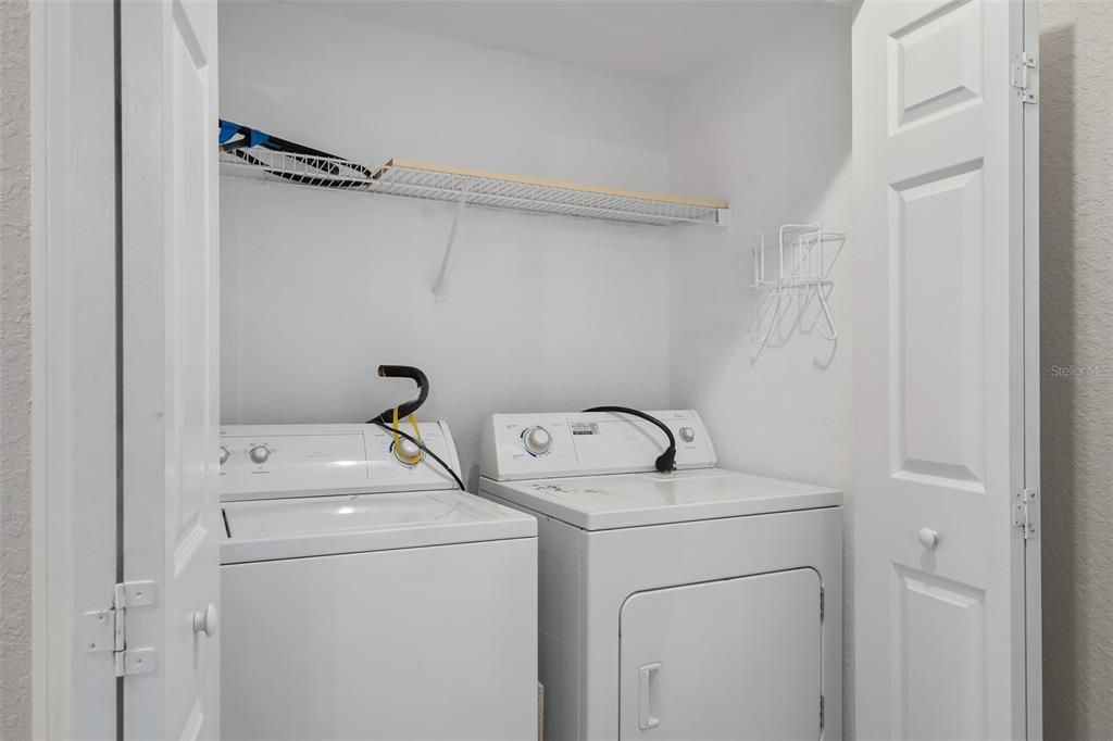 待售: $248,500 (2 贝兹, 2 浴室, 1215 平方英尺)