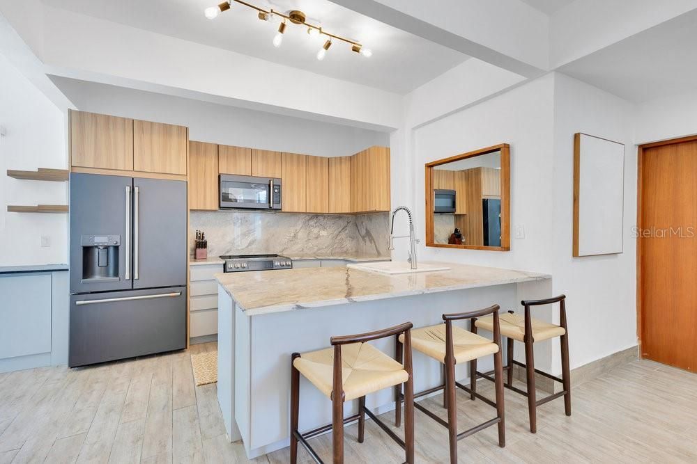 Active With Contract: $1,395,000 (4 beds, 2 baths, 1800 Square Feet)