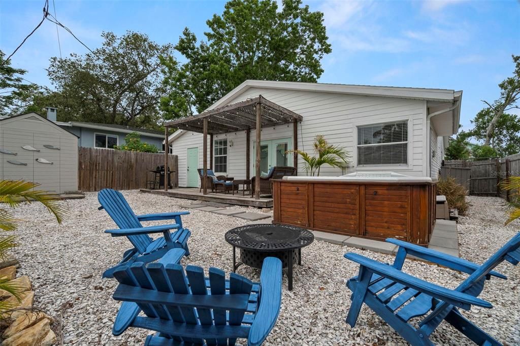 На продажу: $550,000 (4 спален, 2 ванн, 1656 Квадратных фут)