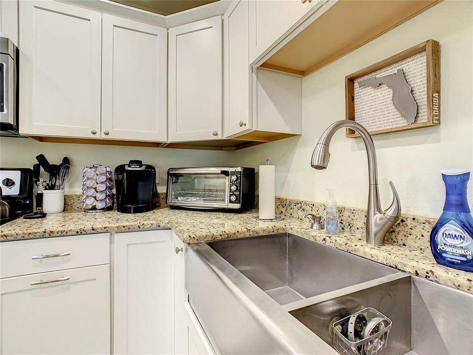 На продажу: $550,000 (4 спален, 2 ванн, 1656 Квадратных фут)