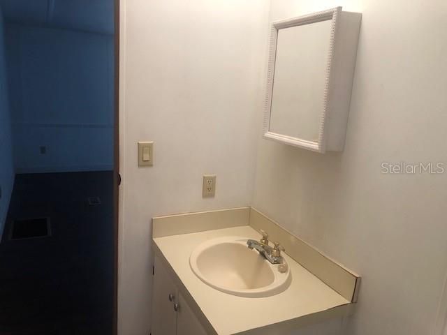 For Sale: $118,900 (3 beds, 2 baths, 960 Square Feet)