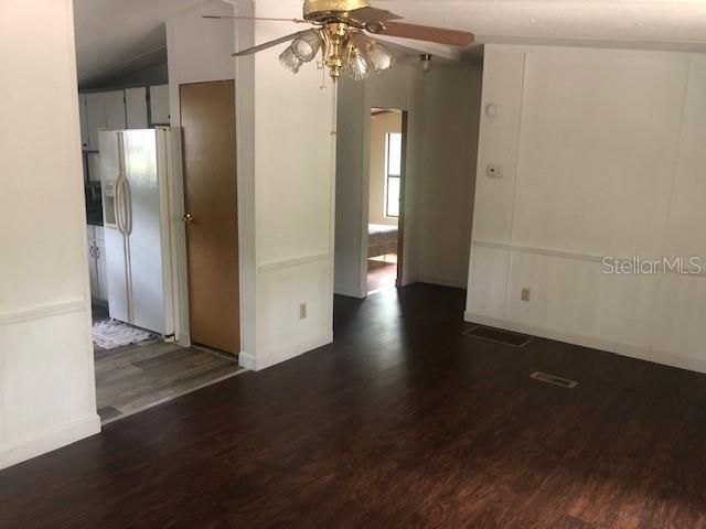 For Sale: $118,900 (3 beds, 2 baths, 960 Square Feet)