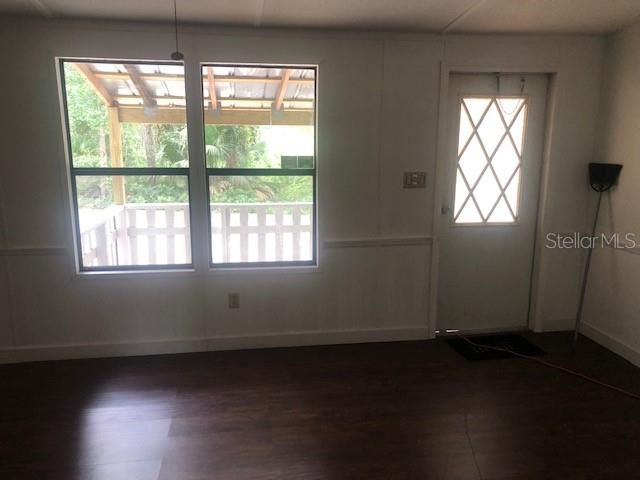 For Sale: $118,900 (3 beds, 2 baths, 960 Square Feet)