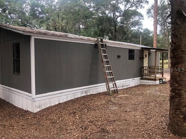 For Sale: $118,900 (3 beds, 2 baths, 960 Square Feet)