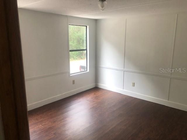 For Sale: $118,900 (3 beds, 2 baths, 960 Square Feet)