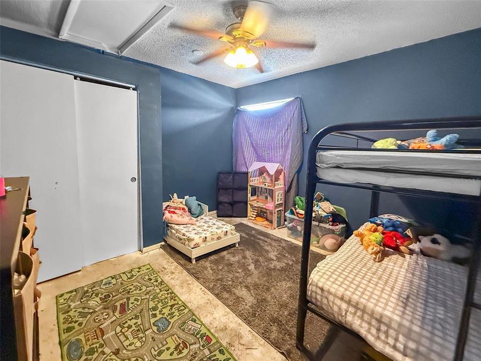 For Sale: $310,000 (3 beds, 2 baths, 1392 Square Feet)