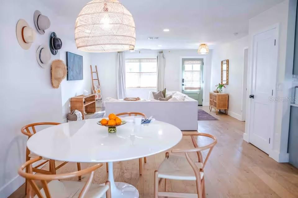 For Rent: $3,600 (3 beds, 2 baths, 1347 Square Feet)