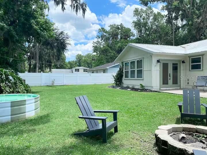 For Rent: $3,600 (3 beds, 2 baths, 1347 Square Feet)